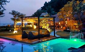 Mama Beach Residence